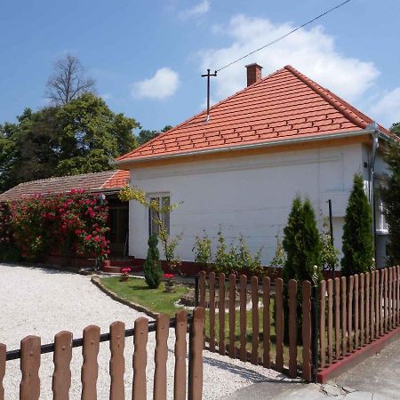 Holiday Home Balatonbereny/Balaton 18150 외부 사진
